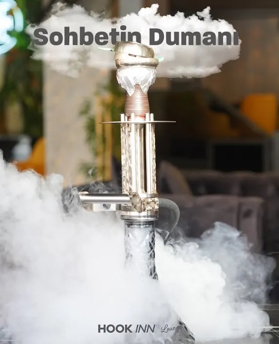 Hook Inn Lounge nargile sunumu, dumanlı kadraj